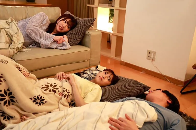 Được hôm thằng bạn dẫn đi karaoke múa lửa mà nó còn quay phim lại